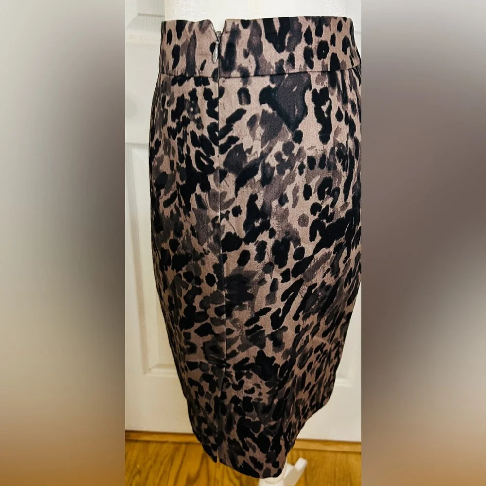 Ann Taylor  A-Line Skirt Animal Print Brown size 10 Petite